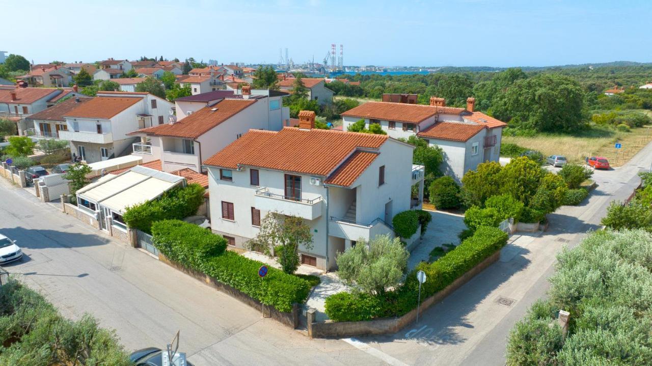 Apartments E&M Pula Dış mekan fotoğraf